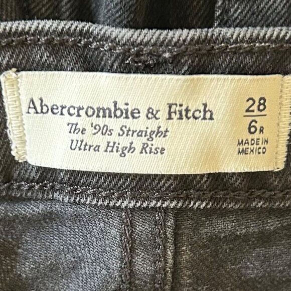 Abercrombie & Fitch The 90’s Straight Ultra High Rise 28 Jeans Denim Distressed - Picture 4 of 4